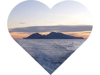 boat-toru-faraglioni-capri-italy Capri Island, Sunset boat tour capri